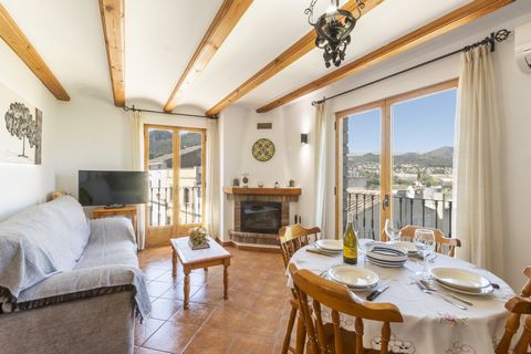 This cosy apartment located in Orba can accommodate 4+2 guests. Outside this wonderful property you will find a large shared terrace where you can prepare a delicious barbecue and enjoy it all together thanks to the numerous tables and chairs at your...