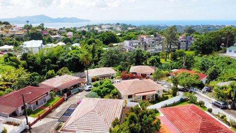 Welcome to Martinique, where you can now own a charming 4-room apartment bathed in light, offering stunning views of the Caribbean Sea. Located on the first floor of a three-storey building, this apartment enjoys a constant breeze that constantly coo...