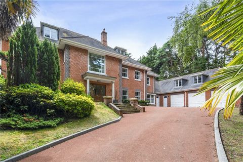 A luxurious and extremely spacious home in sought after Branksome Park. Set up a private drive in a secluded, sylvan plot this impressive home offers over 12,000 sq ft of accommodation including an indoor swimming pool, games room, gym and oversized ...
