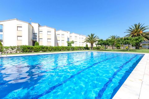 Eenvoudig appartement van 51m2 gelegen in Calella de Palafrugell, op 500m van het strand en het centrum, in een vakantiecomplex met zwembad en tuinen. Ideaal voor gezinnen. Gelegen in het noordoosten van het Iberisch schiereiland biedt deze plek aan ...