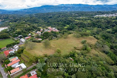 Finca San Miguel  We present a 9-hectare (90,242 M2) farm for sale in Turrúcares de Alajuela, a blank canvas for your next big project. This land has a use of medium density residential SubZone land, approved for the construction of a condominium of ...