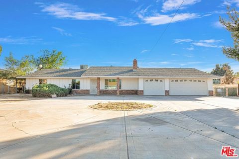 Welcome to this renovated home in prime Hesperia which offers 4 bed 3 bath 1500 SF approx, almost 20k SF of land with a 3 car garage! New vinyl floors throughout, fresh coat of paint inside and out, fans, light fixtures, dishwasher, range, water heat...