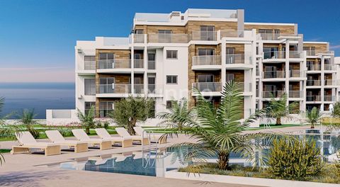 These newly built flats on the front line of the Estanyó beach in Denia are designed to make the most of the space and natural light, as well as windows and doors that provide perfect insulation from temperature and noise. The flats have 2 and 3 bedr...