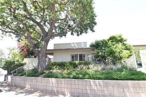 Resort style living at its finest! 55+ community of Laguna Woods..5 min to Laguna Beach and freeway access! This unit needs some updating but sits in an wonderful location very quite, end unit and you can in park right in front of unit or close by ca...