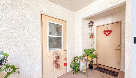 Nestled in a prime location within The Vista Camarillo private community. Just minutes away from the vibrant city of Thousand Oaks, the serene north end of Malibu, and the beautiful beaches of Ventura, you're perfectly positioned for both relaxation ...