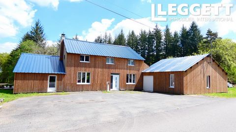 A29168PRD19 - Just 8 km from Marcillac-La-Croisille, on the edge of a forest, this large timber clad house offers a number of advantages: large rooms with beautiful beams, quality fixtures and fittings, original layout, magnificent views. Information...