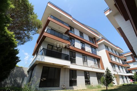 Appartement d'angle de 1 chambre dans une communauté fermée à Çınarcık Yalova Yalova est souvent préférée pour les vacances et l'installation permanente avec sa proximité avec des villes comme Istanbul Bursa et Kocaeli, son adéquation au tourisme d'é...