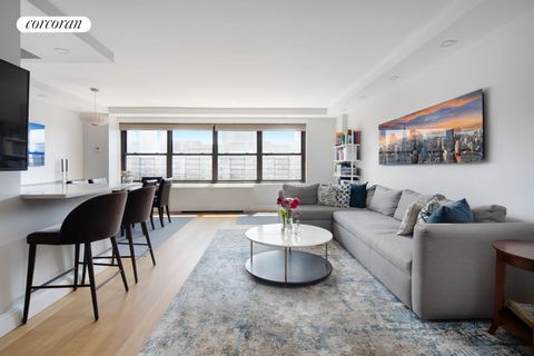 Perched high up on the 28 th floor, this meticulously renovated, bright and spacious two bedroom (convertible 3BR) at Lincoln Towers has open views looking south over the city and gorgeous sunset skies with the Hudson River to the West. The large ope...