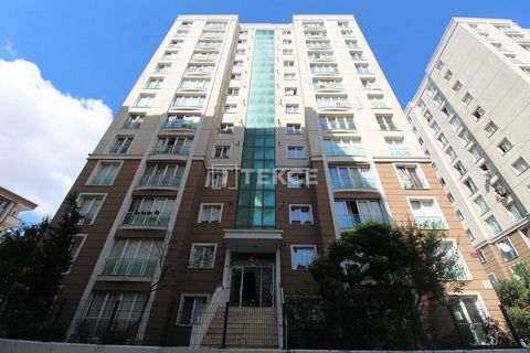 Appartement met 3 slaapkamers in de buurt van het winkelcentrum in Istanbul Het sleutelklare appartement is centraal gelegen in Esentepe, Istanbul. Esenyurt is een van de meest kosmopolitische wijken in Istanbul en maakt een snelle ontwikkeling door....