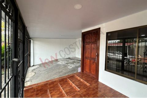 This beautiful single-story house is in perfect condition and ready for its new owner. Price: ₡58,000,000   Location: San Rafael de Alajuela, in a quiet and easily accessible area.   Area:131 m² of land with a solid and well-distributed construction....