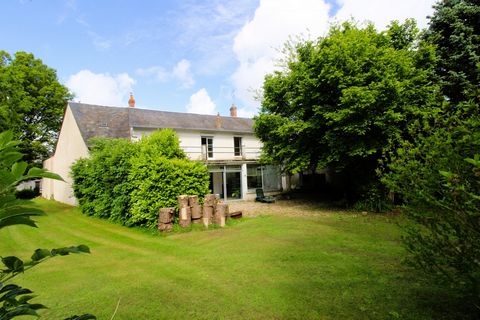 Te koop: Prachtige 6 slaapkamer eengezinswoning Paudy Ontdek in het charmante stadje Paudy dit prachtige karaktervolle huis uit de jaren 1920, perfect voor het huisvesten van een groot gezin of mensen die op zoek zijn naar ruimte en comfort. Deze won...