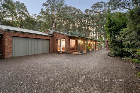 Looking out on the great green yonder calms the senses and feeds the soul while the home embraces with the warmest of rustic interiors, pairing timber and brick features in synergy with the natural environment. Described as “a little slice of heaven”...