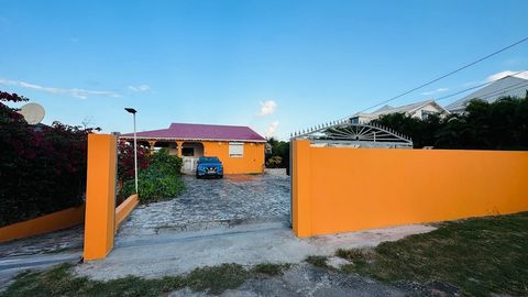 EN EXCLUSIVITE - A VENDRE - VILLA MULTIFONCTIONNELLE AU COEUR D'UN QUARTIER RECHERCHE A SAINTE ANNE