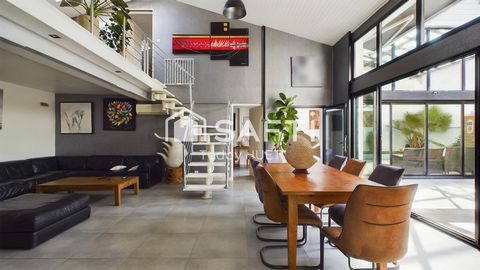 Vente 8 Pièces 276 m²