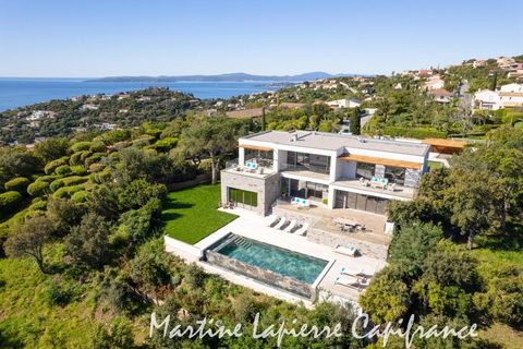 Vaste demeure contemporaine de 350 m², vue époustouflante, piscine à débordement