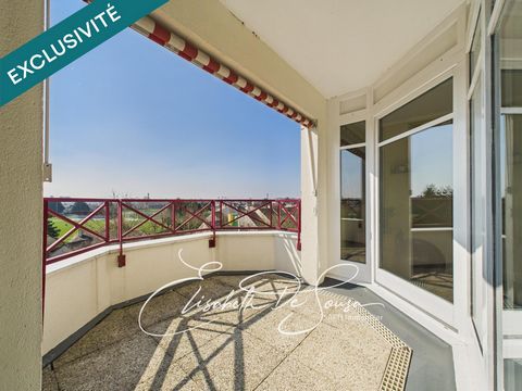 GRAND APPARTEMENT EN DERNIER ETAGE