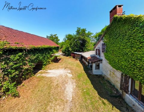 Maison EN PIERRE à vendre 5 pièces CUBJAC (24) 148 m² AVEC GRANGE 100 m² SUR TERRAIN 19333 m² zone ZC