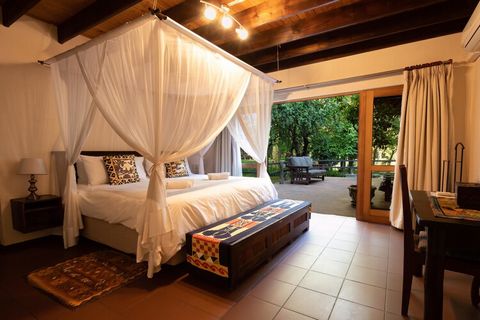 The villa offers space, privacy and comfort in abundance. They are built in a beautiful African style and are located among lush greenery on the water. As soon as you arrive at the villa, you will immediately feel at home. An absolute eye-catcher is ...