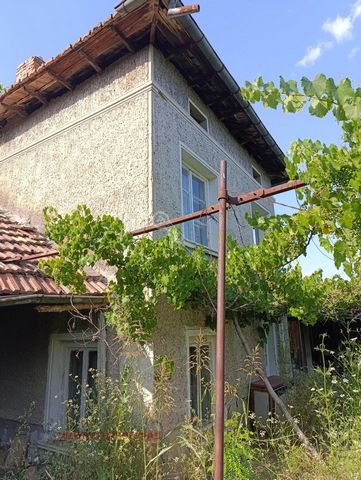 Imoti Tarnovgrad offer you a one-storey house for sale in the village of Mihaltsi, the offered property is located near the center of the village. The offered property consists of a two-storey house, with a kitchen, bedroom, living room, bathroom wit...