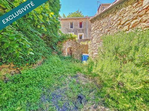 Belle maison de village avec extérieurs sur les hauteurs