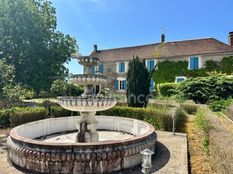 Maison à vendre 14 pièces de 380 m2 MONTIGNY LA RESLE (89) 8 chambres parc de 7 377 m2 Garages