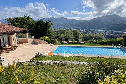 Gattières - Au calme absolu - Maison de 150m² de plain-pied -