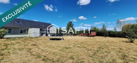 Ensemble de deux chalets 238 m2 hab avec terrain.