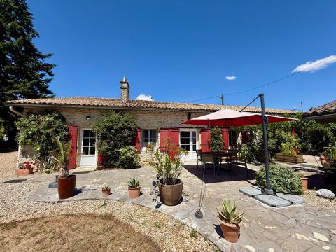 Longère en pierre magnifiquement restaurée avec de superbes jardins