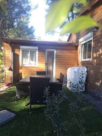 Mobil-home et chalet sur terrain de loisir au Castellet