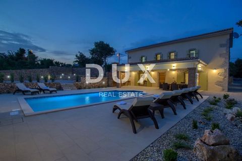Location: Primorsko-goranska županija, Vrbnik, Garica. ISLAND OF KRK, SURROUNDINGS OF VRBNIK - beautiful stone villa with swimming pool We must be proud that we have for sale an adapted stone villa in the interior of the island of Krk, it is a real m...