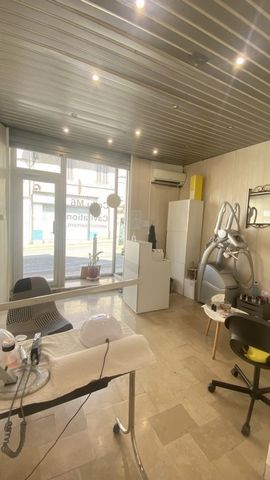 Fiche N°Id-LGB176761 : Marseille, secteur Chateau gombert, Local commercial beaute d'environ 26 m2 comprenant 3 piece(s) - - Equipements annexes : - chauffage : Aucun - DPE vierge - Plus d'informations disponibles sur demande... - Mentions légales : ...