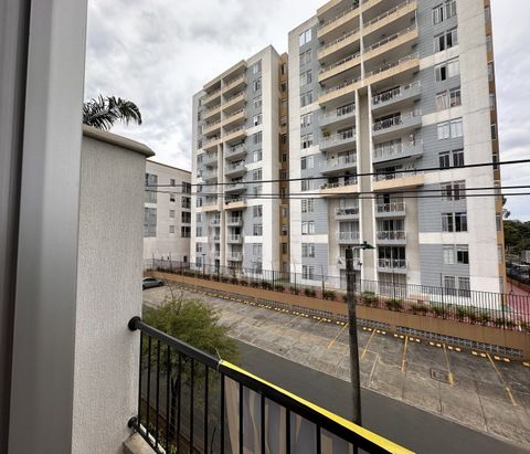 Apartment For Sale, Arrecifes Del Lili - Valle Del Lili Beautiful apartment on the third floor, has a dining room, kitchen, which has a gas stove and oven, extractor and access door, balcony with exterior view, 3 bedrooms with closet, the main one wi...