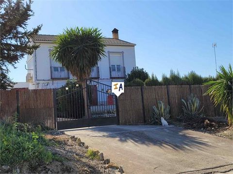 This lovely 4 bedroom detached property on a generous 407m2 plot is located in the village of Isla Redonda, in the province of Sevilla, in Andalucia, Spain, and which offers a good infrastructure including local school, doctors surgery, pharmacy, fab...