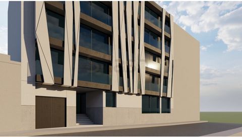 Building with approved project located in a central area of Campaign. With a great location, you will find in its surroundings all kinds of transport, where you will be able to connect to other parts of the city with the greatest ease and even other ...