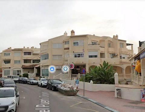 Commercial premises for sale in the center of Benalmádena in Puerto Deportivo street, has 45 m2 and in good condition. In the heart of Puerto Marina and the commercial area of the center and all services. Our office has comprehensive advice on the bu...