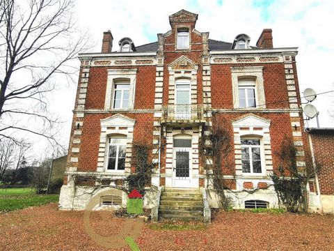 10 minutes from Fruges, in the quiet of the countryside, this MANOR HOUSE from 1881 is a haven of peace ?? ?? renovated and in excellent condition - 4 bedrooms - possibility of guest rooms + possibility of creating even more !! - 1 convertible attic ...