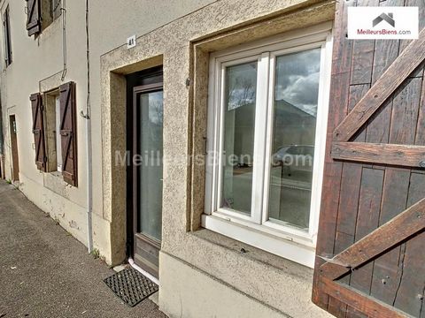 Dominique Calarco offers you this property: MeilleursBiens.com - Dominique CALARCO offers you near LE CREUSOT, in Montcenis, for a rental investment this investment building raised on 2 levels. Located close to the center with unobstructed views, it ...