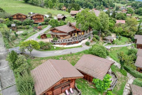 In the heart of the Mont Blanc region, on the Passy hillside, nestling in a private estate with breathtaking panoramic views, this unique property comprises 11 chalets. In the spirit of a traditional mountain hamlet, built on 4,600 m2 of land, 10 cha...