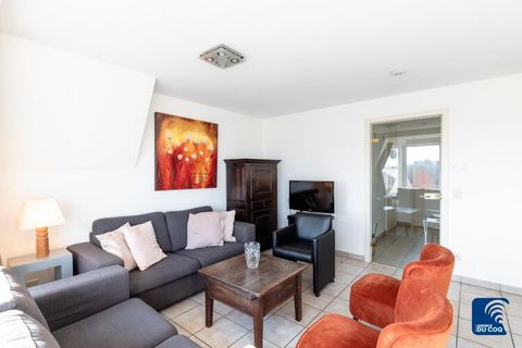 Stay in this refurbished duplex apartment with 3 bedrooms and 2 bathrooms, so perfect for a vacation with family or friends. It is located in a superb location near the Zeedijk. You can enjoy the beautiful lateral sea view and view of the renovated L...