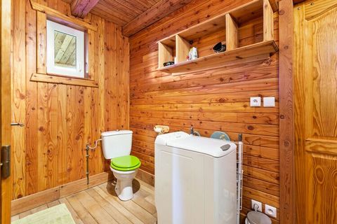 This beautiful chalet has a picturesque location with greenery all around. Nestled in Harreberg, the chalet has 2 bedrooms and can accommodate 4 guests easily. Ideal for small families with children or couples, it has a garden with garden furniture t...