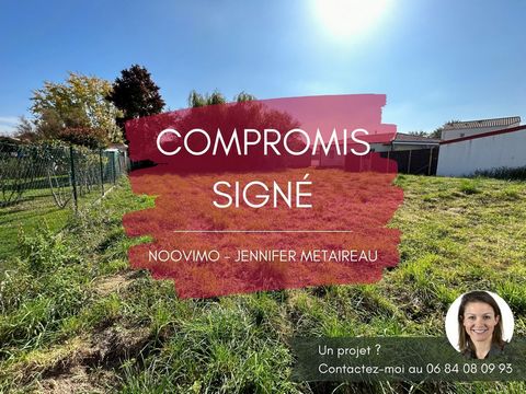 ... SALES AGREEMENT SIGN ... Your NOOVIMO advisor, Jennifer METAIREAU offers: Exclusively on LA HAYE-FOUASSIERE - CROIX MORICEAU. Come and discover this beautiful building plot well exposed of 490 m2 (excluding access), FREE OF BUILDER AND SERVICED. ...