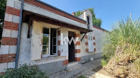 HOUSE TO RENOVATE 3 ROOMS WITH OUTBUILDING 2 ROOMS - BRION For sale: come and discover this 3-room house of 80.45 m² accompanied by its outbuilding of more than 50 m² all to renovate located in BRION (36110). Charming house built in 1908, is arranged...