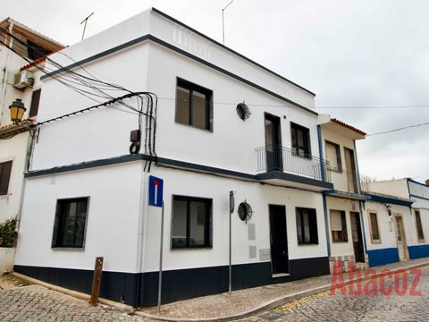 This meticulously renovated house over 2 floors is located in the historic heart of the charming city of Loulé and all its amenities. Additional information: On the ground floor there is a large open space living room which integrates with the partia...