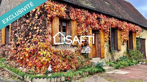 In the heart of Moutiers-au-Perche, in a quiet location close to all amenities, Flavien Spitéri offers this charming village house for renovation, with approx. 90 m² of living space and considerable potential for extension. It features an attached ga...