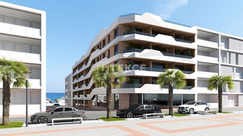 Appartementen met 1, 2 en 3 Slaapkamers op Enkele Meters van het Strand in Guardamar Moderne appartementen zijn gelegen in Guardamar del Segura, een pittoresk stadje aan de zuidoostelijke kust van Spanje, in de provincie Alicante in de Valenciaanse G...