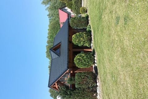 Gemütliches, rustikales Holzhaus mit Waschmaschine auf einem schönen, ca. 1000 qm großen, umzäunten Gemeinschaftsgrundstück, ideal für einen entspannten, ruhigen Urlaub. Der Ort Junoszyno liegt in der Nähe von Stegna und ca. 30 km östlich von Danzig,...