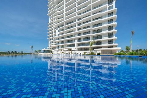 Spectacular 3 BR + Terrace Apartment in Cancun!   Welcome to your luxurious 3-bedroom apartment in Puerto Cancun, where every detail exudes elegance and comfort. Step into the spacious living area with panoramic views of Puerto Cancun's beauty. The m...