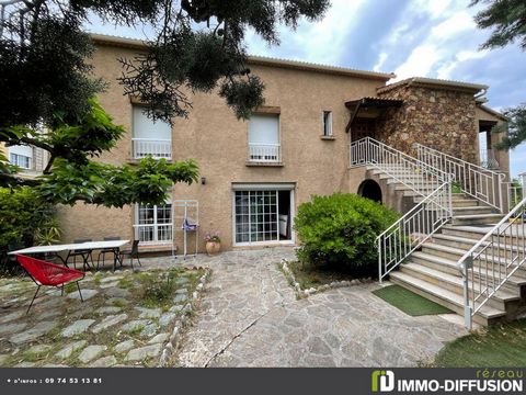 Mandate N°FRP156691 : House approximately 354 m2 - Garden : 850 m2, Sight : Mer et jardin. Built in 1965 - Equipement annex : Garden, Terrace, Balcony, Garage, parking, double vitrage, Fireplace, and Reversible air conditioning - chauffage : aucun - ...