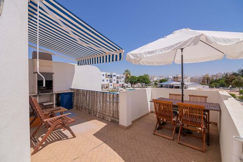 DON'T MISS THIS GREAT OPPORTUNITY TO LIVE IN PARADISE! MODERN T1+1 VILLA STYLE APARTMENT COMPLETELY RENOVATED WITH GOOD AREAS, LARGE TERRACE, SPACIOUS BALCONY, OUTDOOR SWIMMING POOL, GARDEN AND PLAYING FIELDS, LOCATED IN A Gated CONDOMINIUM A FEW MIN...