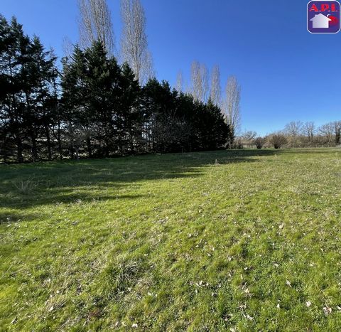 ZELDZAAM IN DE SECTOR! Laat u betoveren door dit mooie bouwkavel met een oppervlakte van 4460 m2 gelegen op 5 minuten van de winkels van Cazeres en de snelweg A64. Zorg voor onafhankelijke sanitaire voorzieningen en aansluitingen op netwerken (water,...